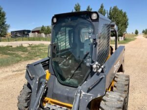 2012 John Deere 320D (15)