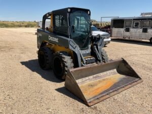 2012 John Deere 320D (23)