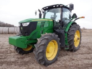 2013 John Deere 6170R (1)