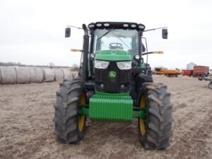 2013 John Deere 6170R (2)