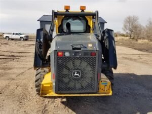 2015johndeere330g (6)